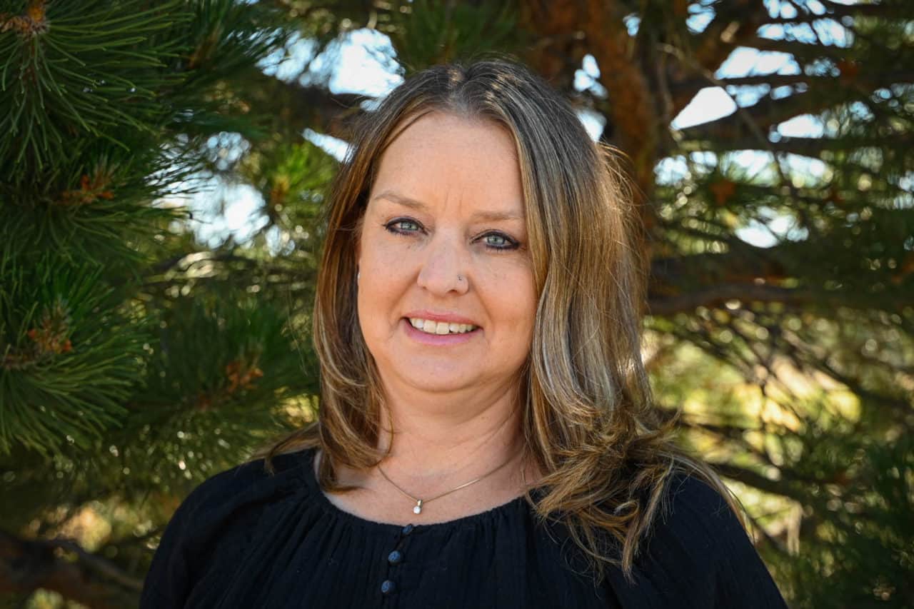 Sarah Cook, CVT, CVPM, Practice Manager, Shareholder Bend Equine