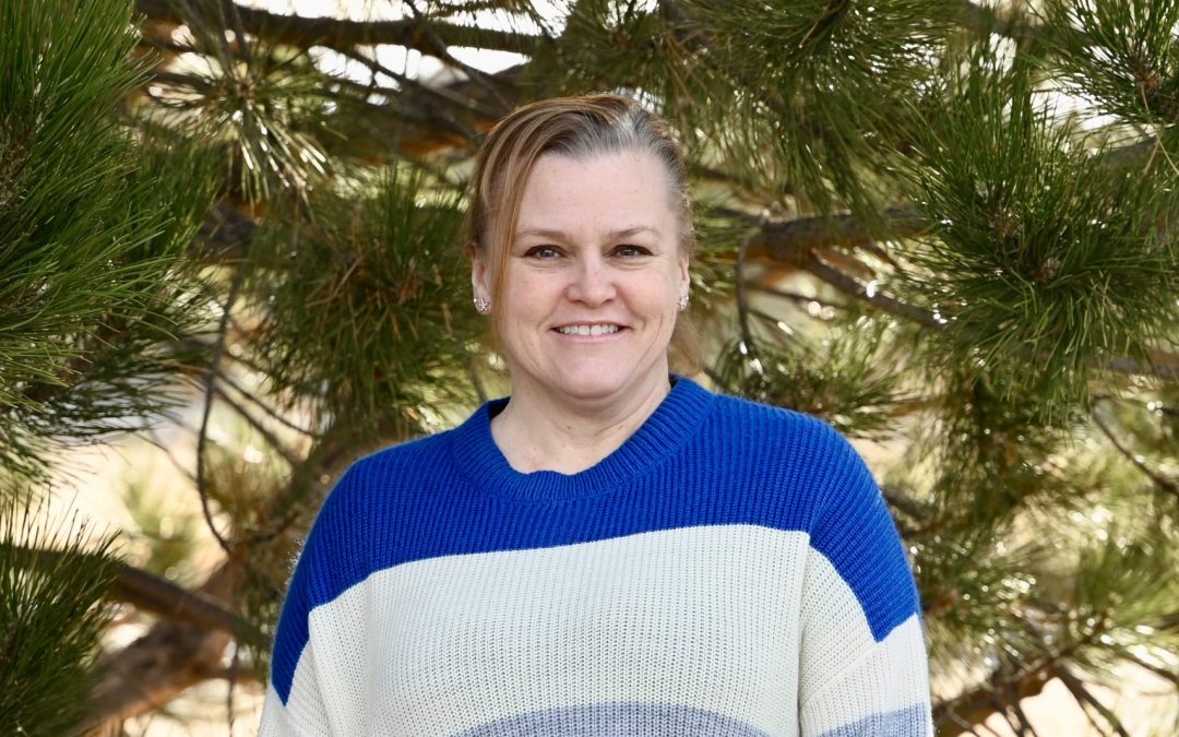 Carla Mandal, Customer Service Representative